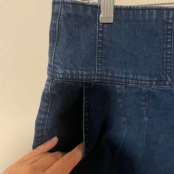 Pins & Needles High Waist Jean Shorts Size 30 Denim Cuffed Hem Button Front - Picture 4 of 7